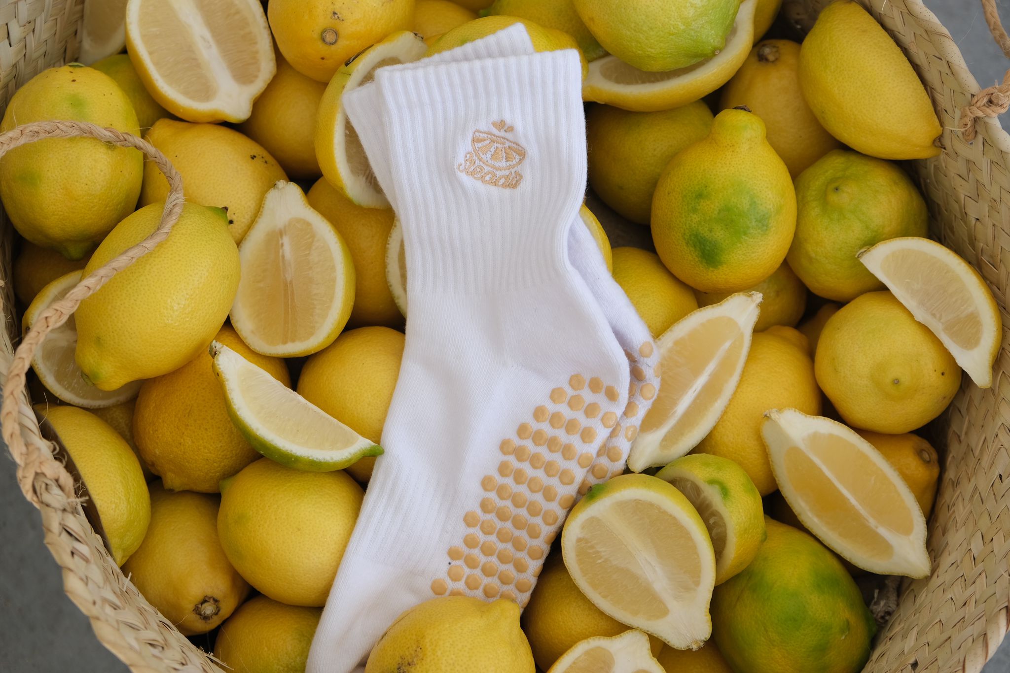 Premium Lemon Reformer Pilates Socks, which are cute and breathable, non-slip grip, offering comfort, support, and style for your Pilates practice. Perfect for every workout, even yoga and lagree. 